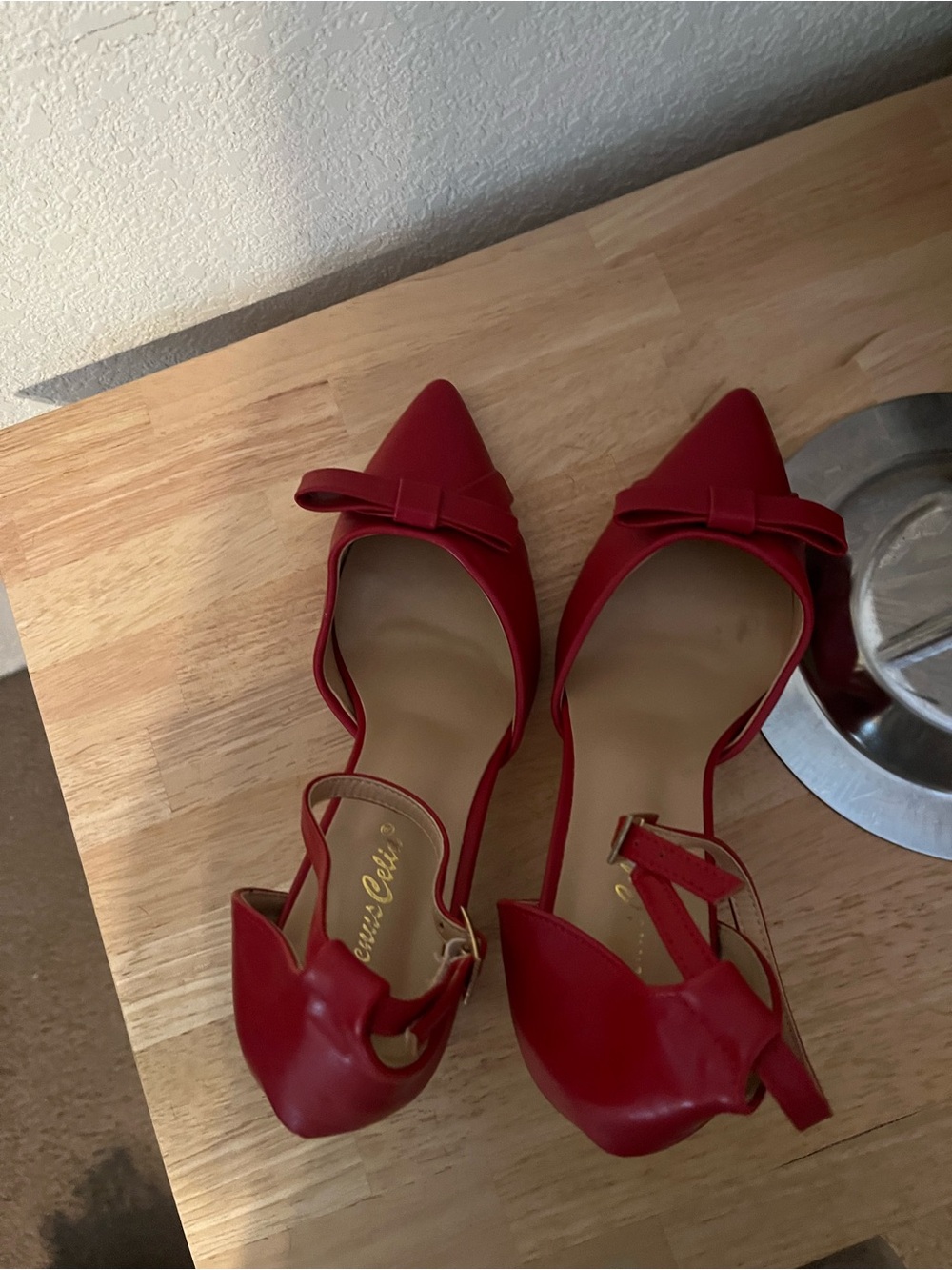 Venus Celia Red Pointed-Toe Bow Block Heels with Ankle Strap - Picture 8 of 9
